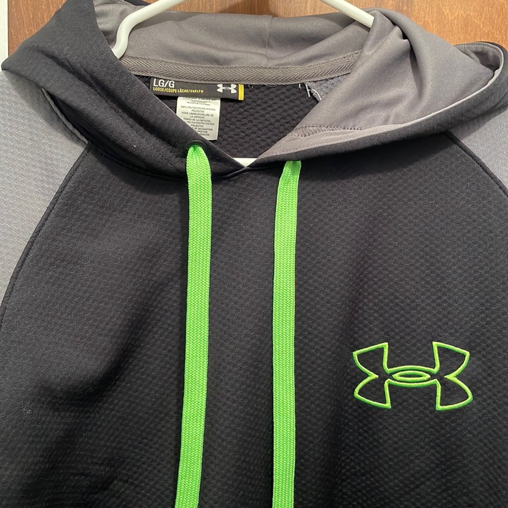 Under Armour mens loose hoodie
